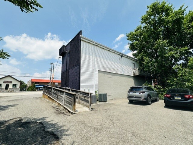 More Photos Of 5949 Steubenville Pike, Mc Kees Rocks Office For Lease