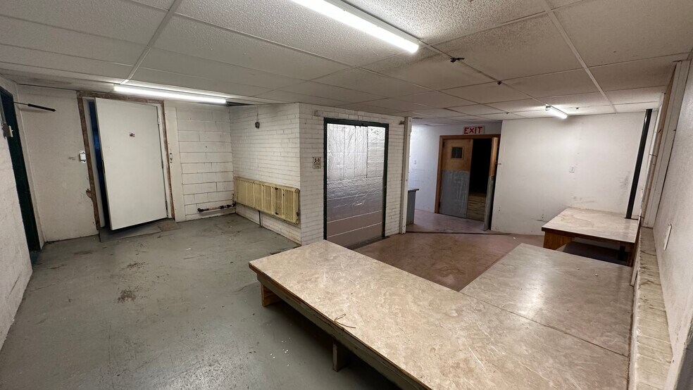 More Photos Of 200 Monroe St, Pottstown Warehouse For Lease