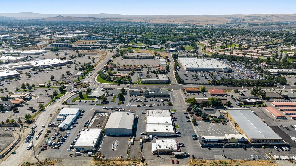 More Photos Of 8390 W Gage Blvd, Kennewick Office For Lease