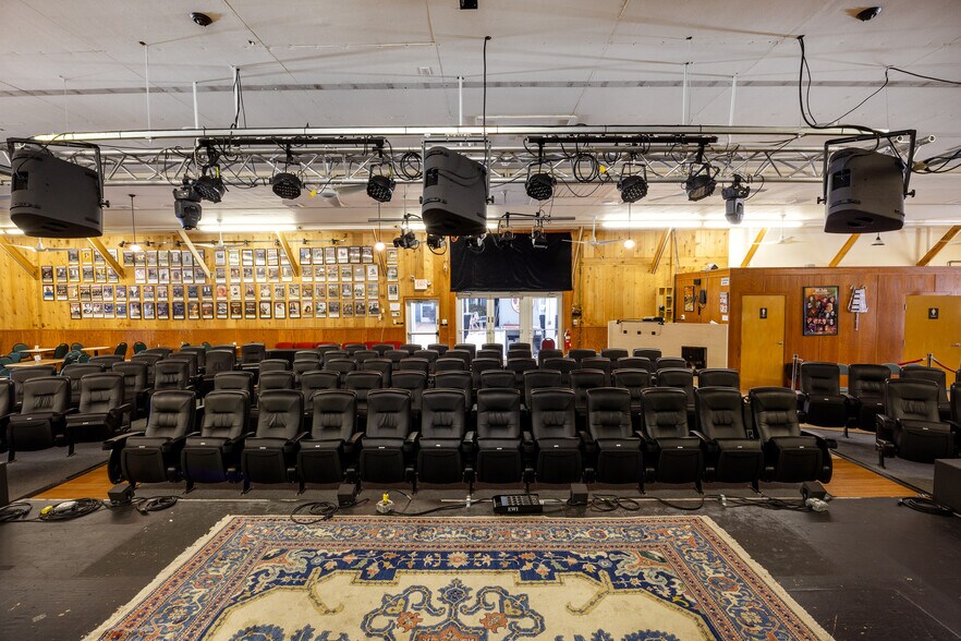 More Photos Of 6123 Lower York Rd, New Hope Specialty For Sale