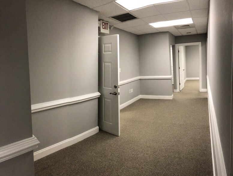 More Photos Of 5003 Southpark Dr, Durham Medical For Sale