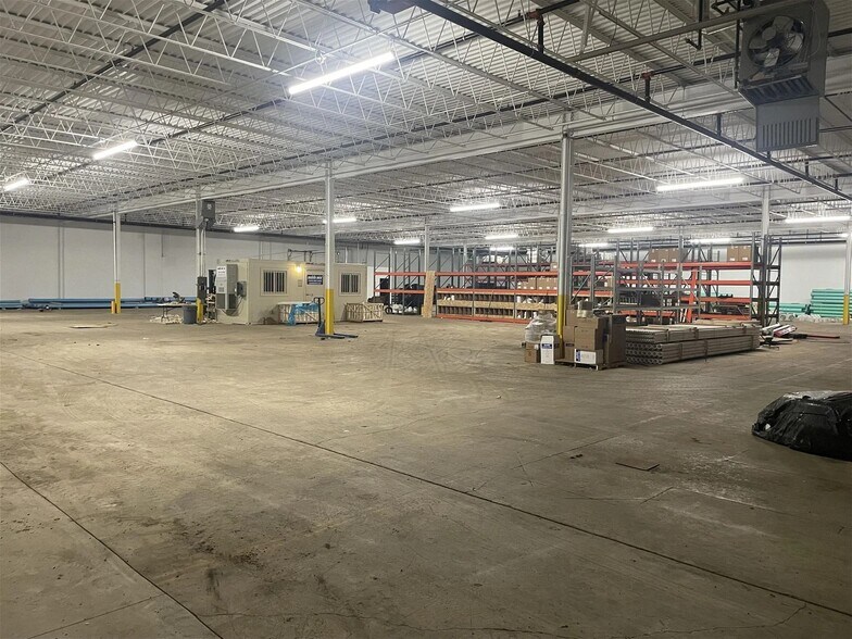 More Photos Of 510 E 16th St, Holland Manufacturing For Sale
