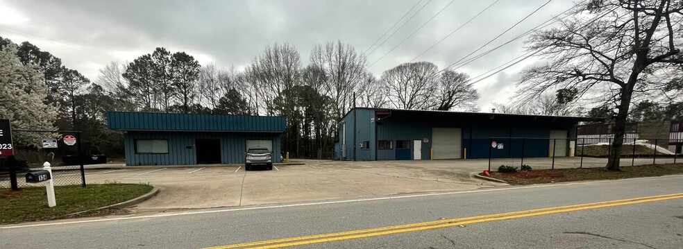 Primary Photo Of 134 Jonesboro Rd, Fairburn Warehouse For Lease