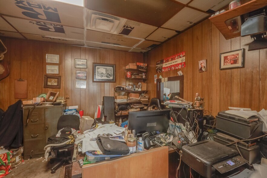 More Photos Of 3378 E Princess Anne Rd, Norfolk Storefront Retail Office For Sale