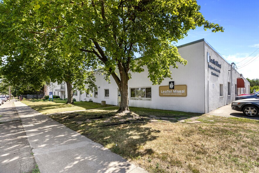 More Photos Of 976 W Minnehaha Ave, Saint Paul Warehouse For Sale