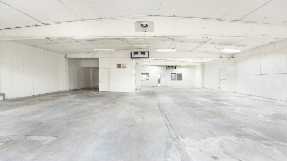 More Photos Of 343 N Clark Ave, Pomona Warehouse For Sale