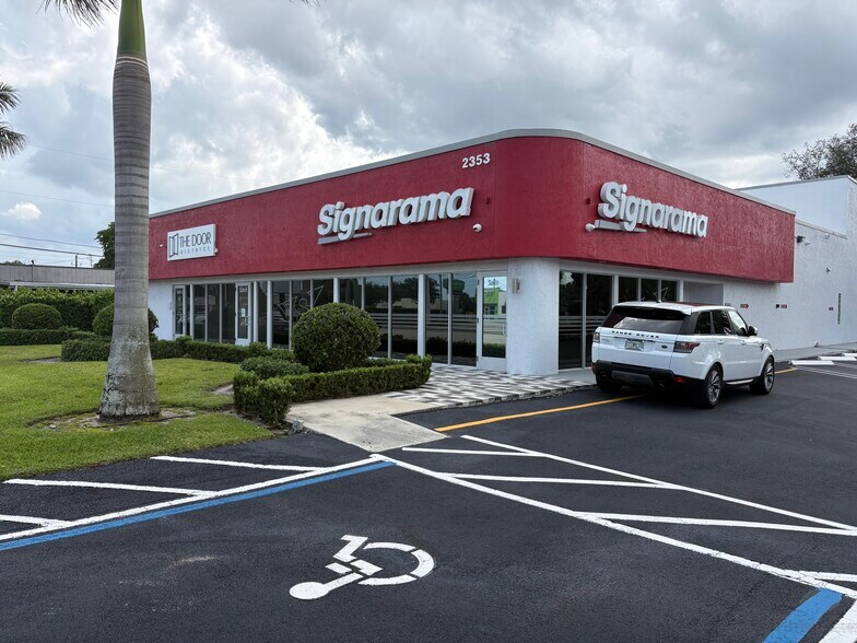 More Photos Of 2353 N Military Trl, West Palm Beach Freestanding For Lease