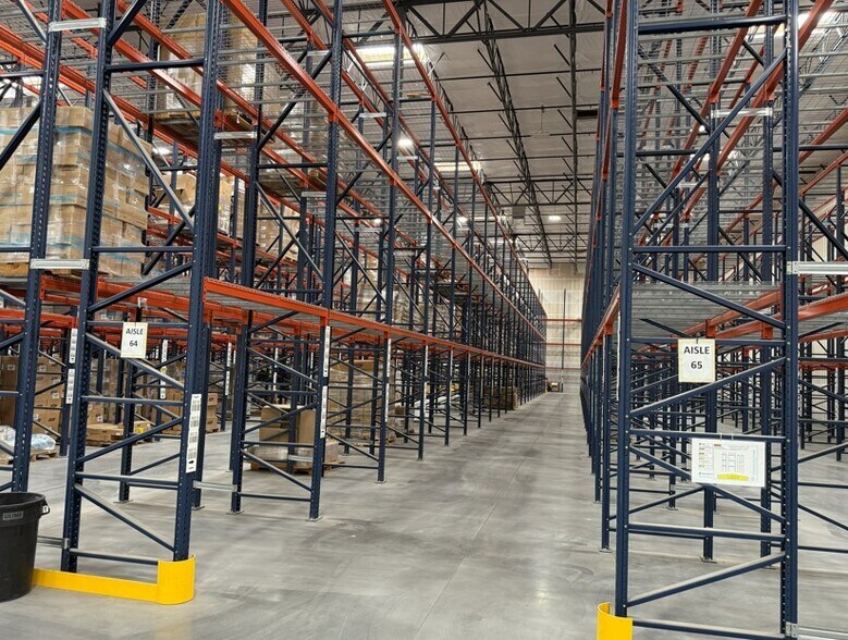 More Photos Of 5430 Donovan Way, North Las Vegas Warehouse For Lease