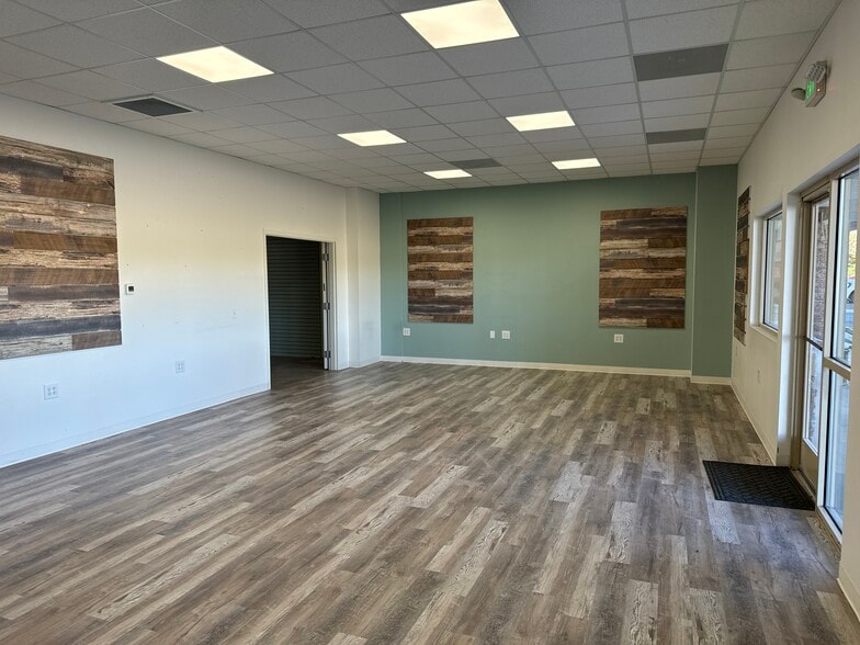 More Photos Of 872 Cottonwood Ln, Fernley Flex For Lease