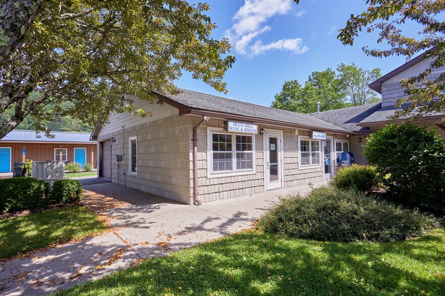 More Photos Of 1471 Denning Rd, Claryville Restaurant For Sale