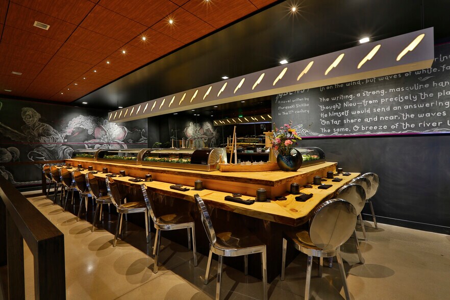 More Photos Of 27155 S Karevich Dr, Novi Restaurant For Sale