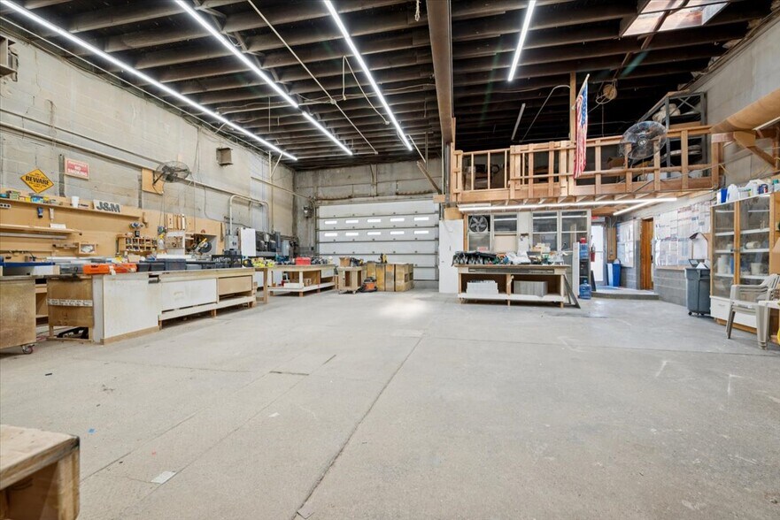 More Photos Of 401 State Route 202, Raritan Freestanding For Lease