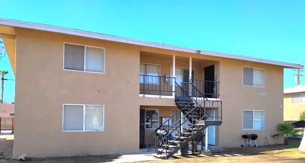 More Photos Of 1022-1140 E Barnard St, Blythe Apartments For Sale