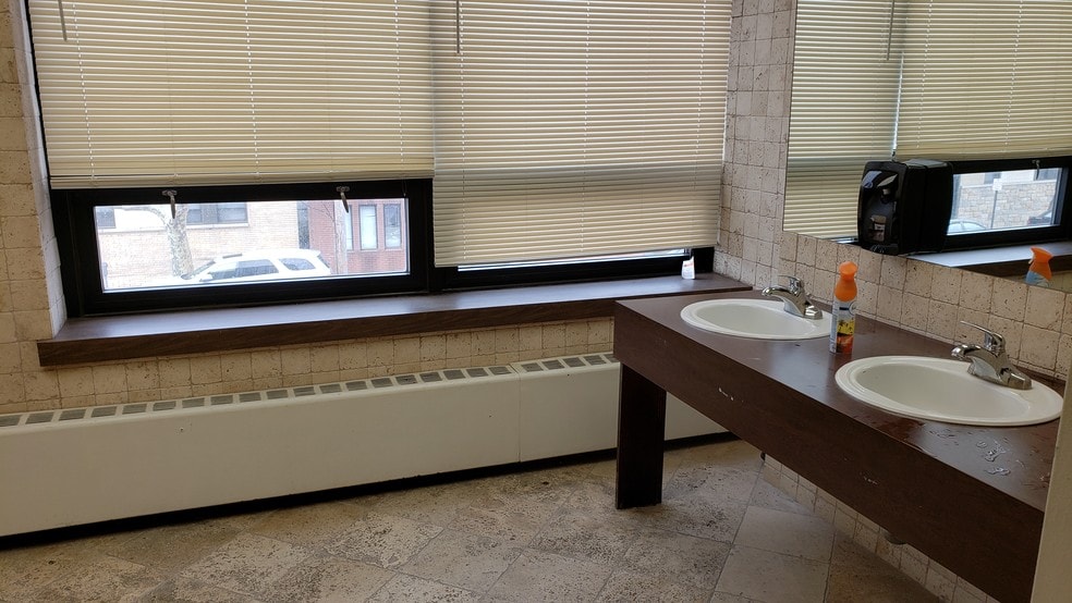 More Photos Of 71 S Central Ave, Valley Stream Office For Sale