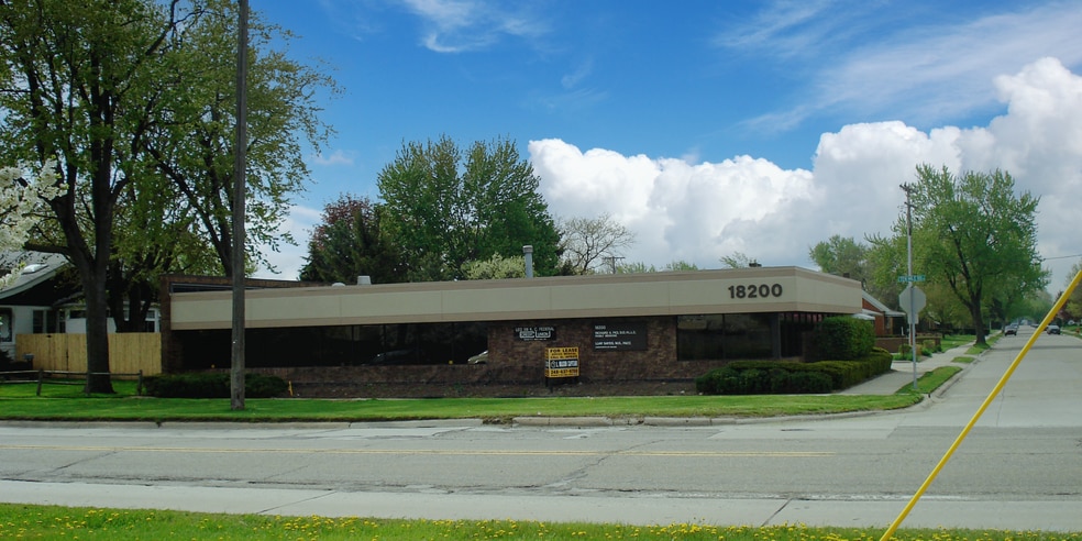 Primary Photo Of 18200 E 10 Mile Rd, Eastpointe Medical For Lease