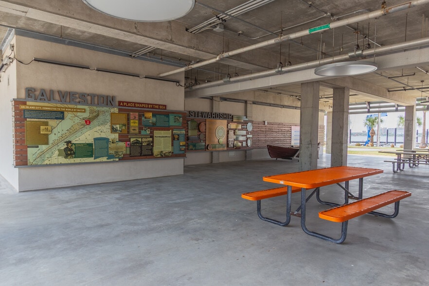 More Photos Of 7509 Broadway St, Galveston Lodge Meeting Hall For Sale