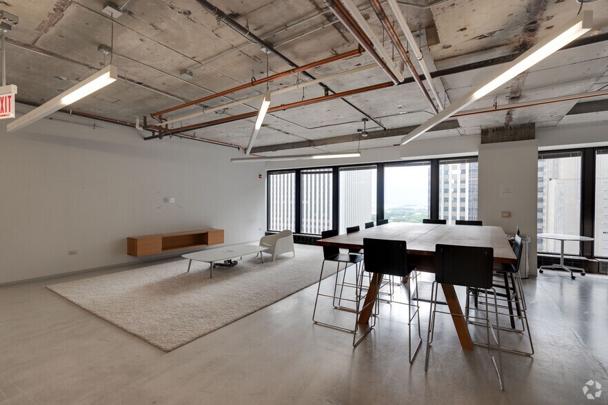 Photo of 18th Floor Ste 1800