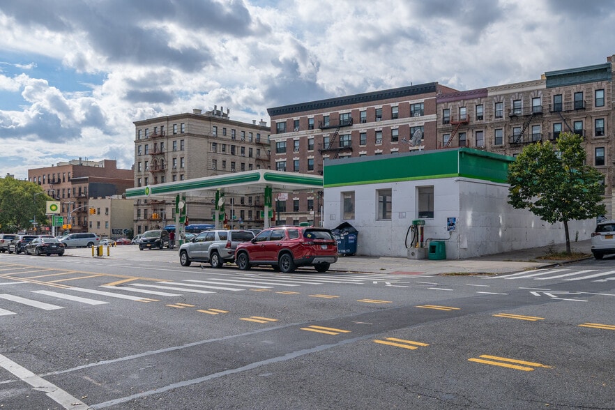 More Photos Of 800 Saint Nicholas Ave, New York Service Station For Sale