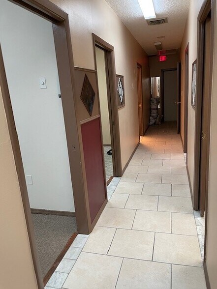 More Photos Of 2751 Tamiami Trl, Port Charlotte Unknown For Lease