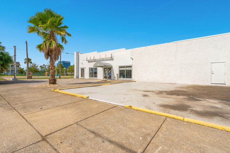 More Photos Of 118 Fairview Ave, Daytona Beach Freestanding For Sale