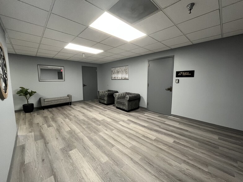 More Photos Of 2591 Miamisburg-Centerville Rd, Dayton Medical For Sale