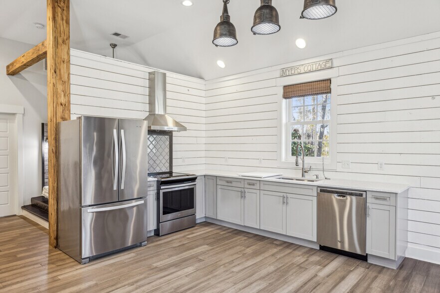 More Photos Of 3 Blue Crab St, Bluffton Office Residential For Sale