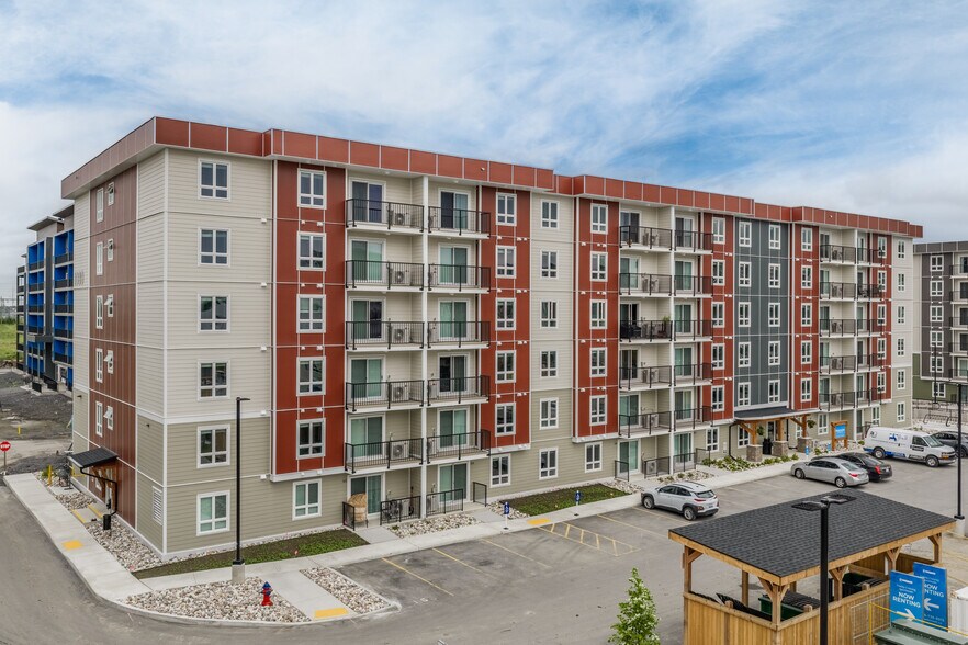 Primary Photo Of 1070 Noëlla Leclair Way, Ottawa Apartments For Lease