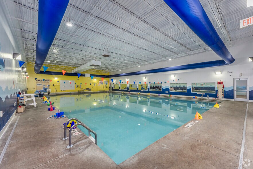 More Photos Of 6401 Jericho Tpke, Commack Restaurant For Sale