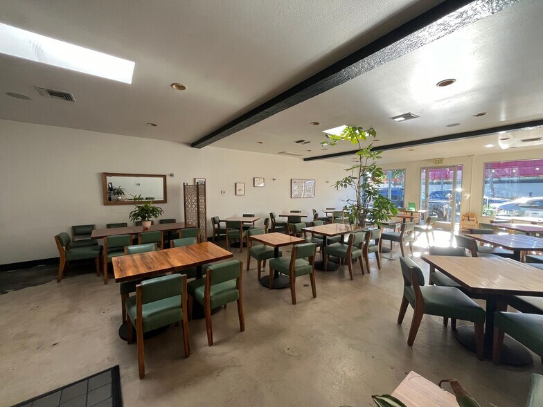 More Photos Of 3221 Pico Blvd, Santa Monica Storefront For Sale