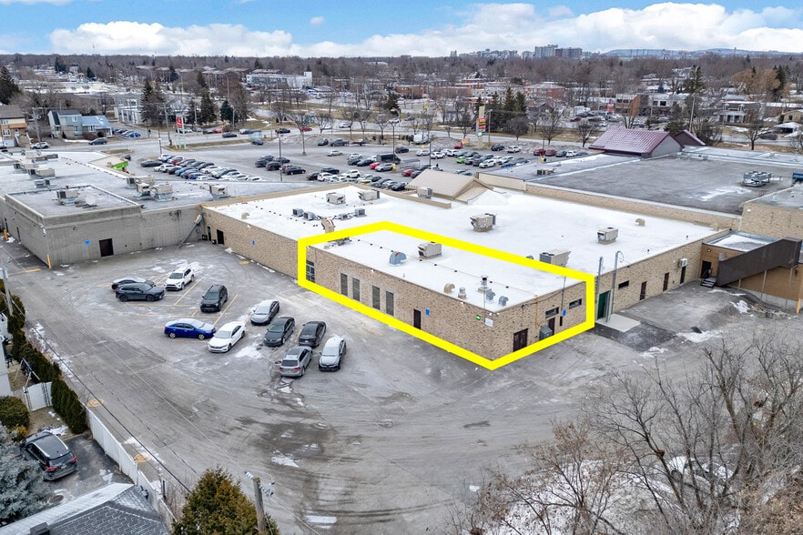 Primary Photo Of 3545 Boul Dagenais O, Laval Freestanding For Lease