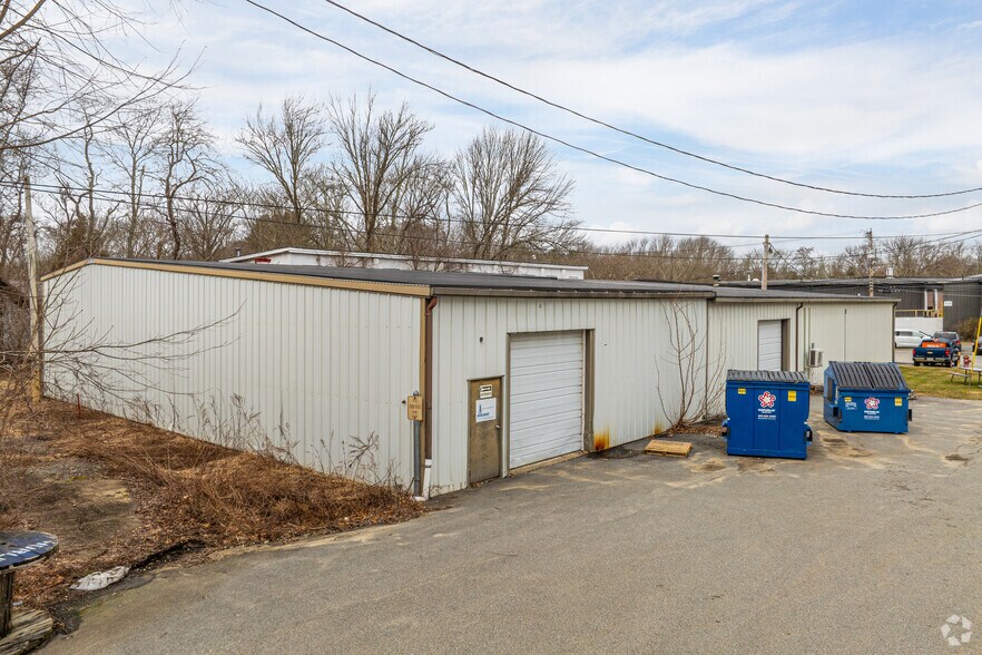 More Photos Of 30-32 Mill @ Walnut Street, Assonet Manufacturing For Sale