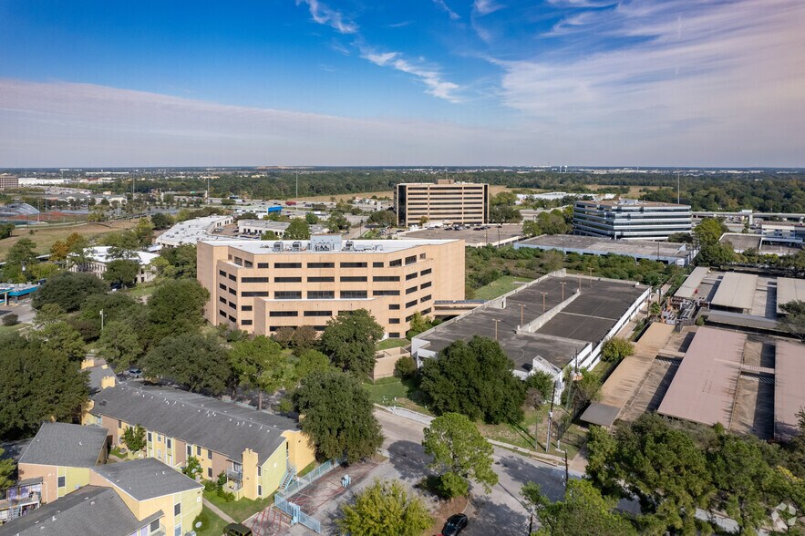 More Photos Of 12700 Northborough Dr, Houston Office For Sale