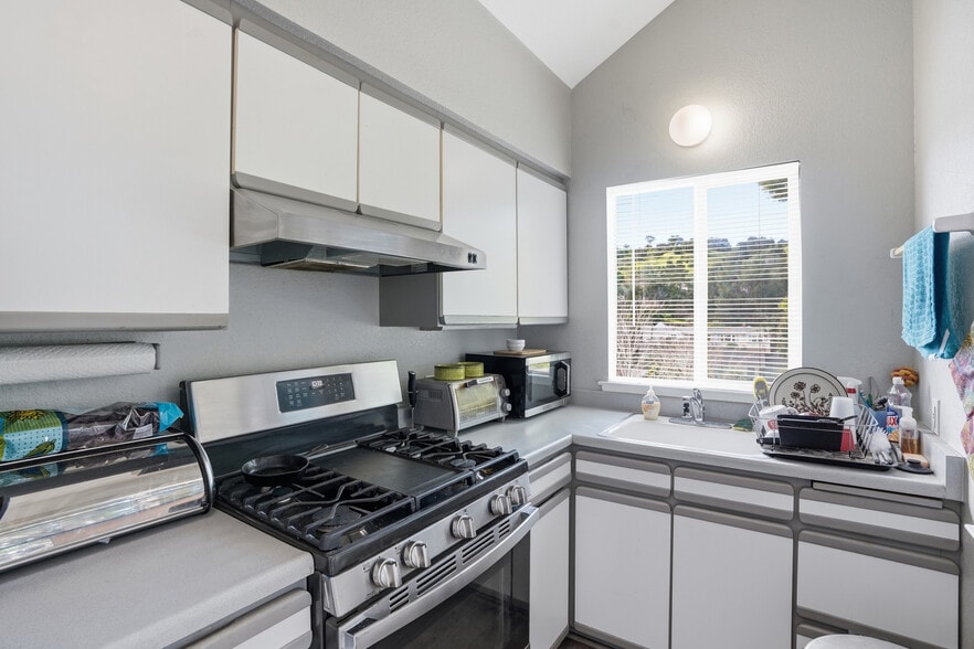 More Photos Of 2101 Johnson Ave, San Luis Obispo Multifamily For Sale