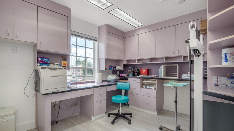 More Photos Of 7777 N University Dr, Tamarac Medical For Sale