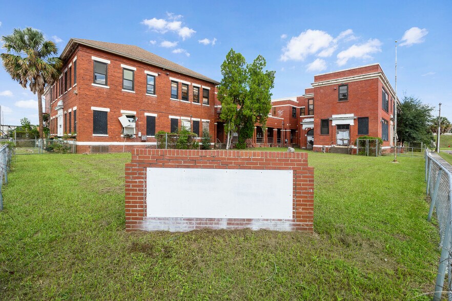 More Photos Of 1221 E 16th St, Jacksonville Schools For Sale