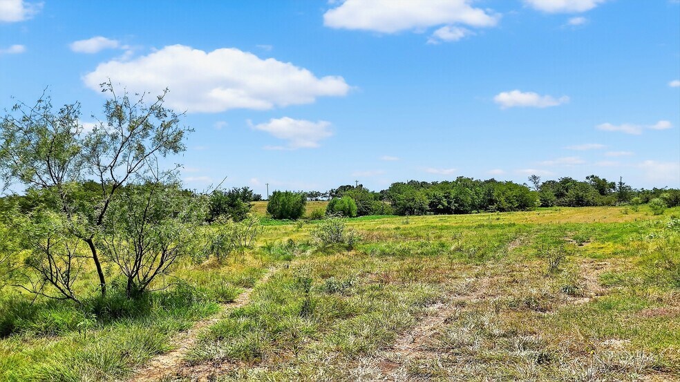 More Photos Of TBD Swindle Road, Southmayd Land For Sale