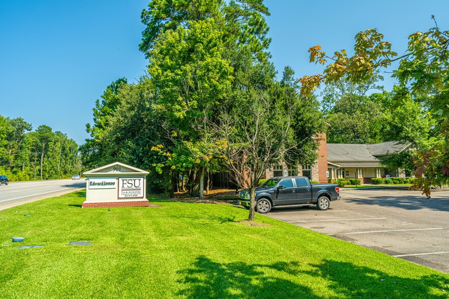 More Photos Of 901 Old Trolley Rd, Summerville Medical For Lease