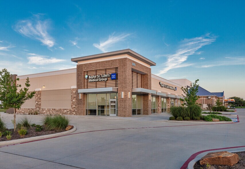 More Photos Of NEC W Grand Pky S & W Airport Blvd, Richmond Unknown For Lease