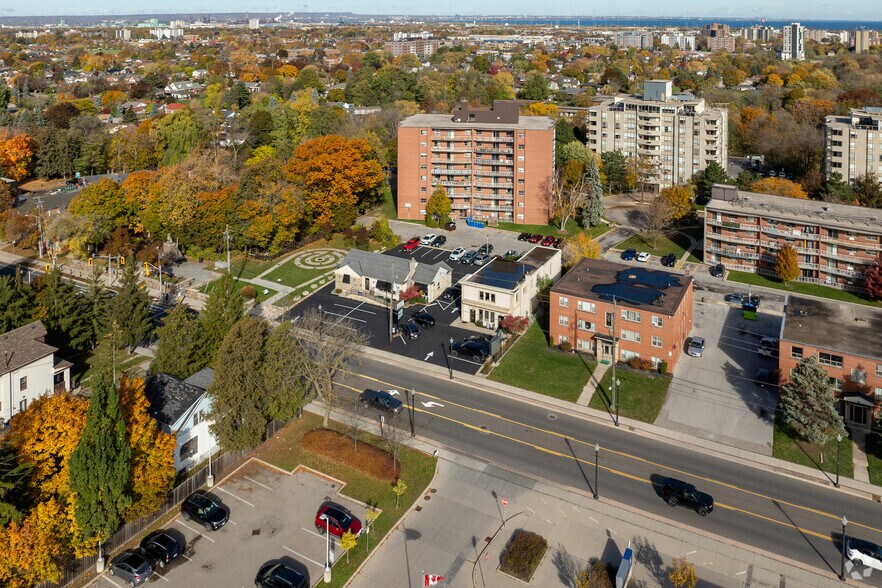 More Photos Of 58 King St W, Hamilton Office For Lease