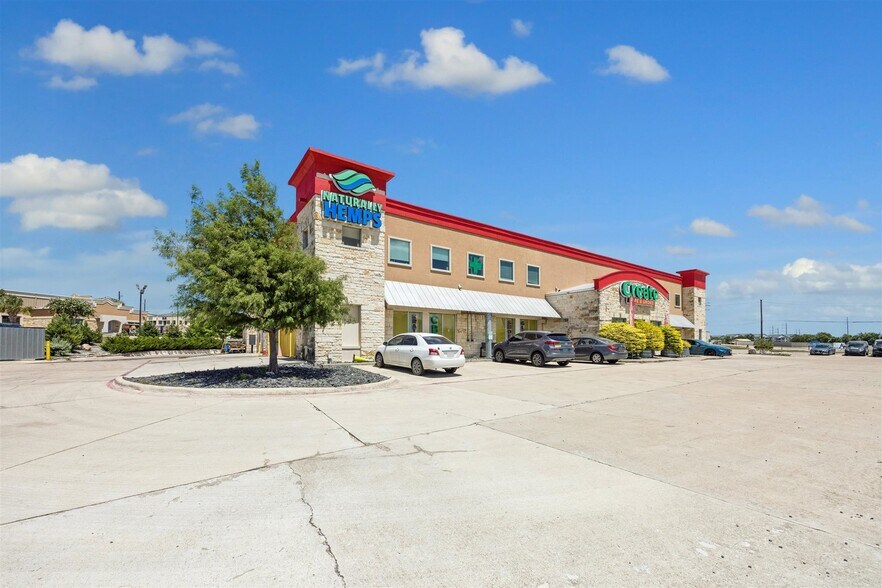 More Photos Of 13326 Immanuel Rd, Pflugerville Distribution For Sale