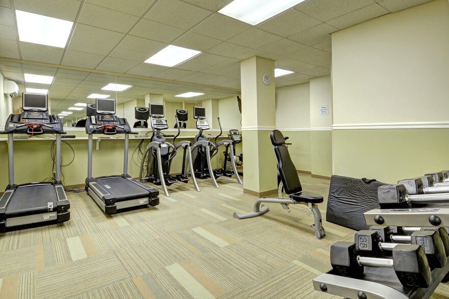 More Photos Of 730 17th St, Denver Office For Sale