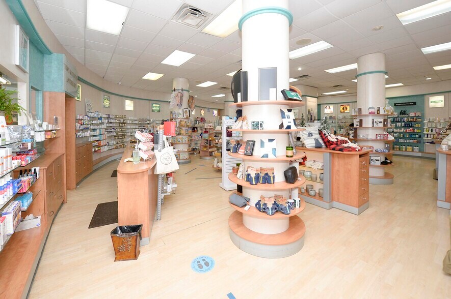 More Photos Of 66 E Ridgewood Ave, Ridgewood General Retail For Lease