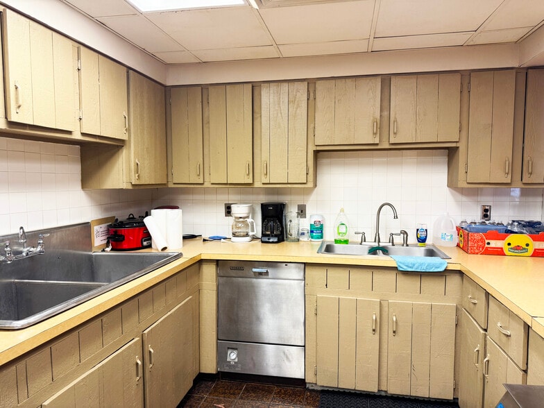 More Photos Of 7400 Eldridge Pky, Houston Schools For Sale