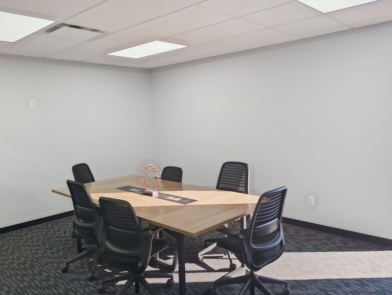 More Photos Of 27301 Dequindre Rd, Madison Heights Coworking Space