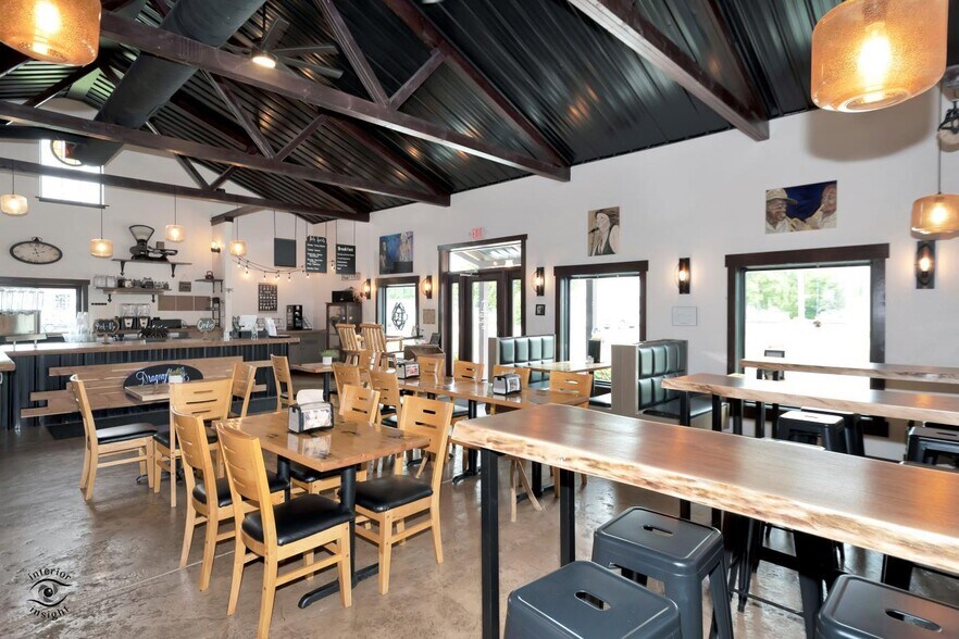 More Photos Of 1015 Colfax St, Crescent City Restaurant For Sale