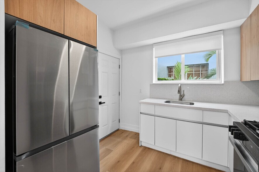 More Photos Of 1535 West Ave, Miami Beach Apartments For Sale