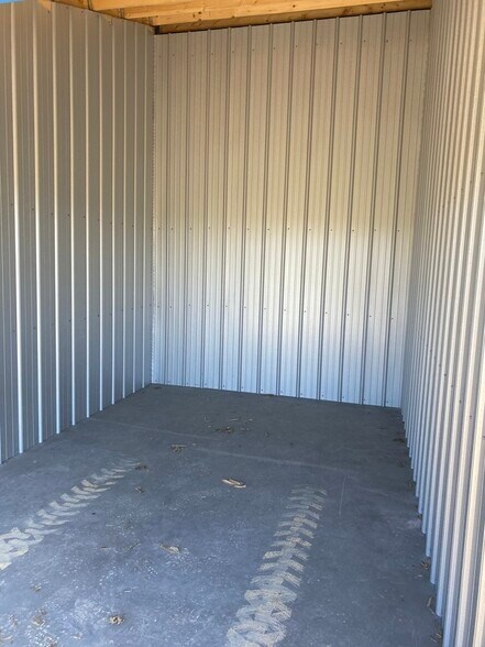 More Photos Of 28534 U.S. 18, Mc Gregor General Retail For Sale