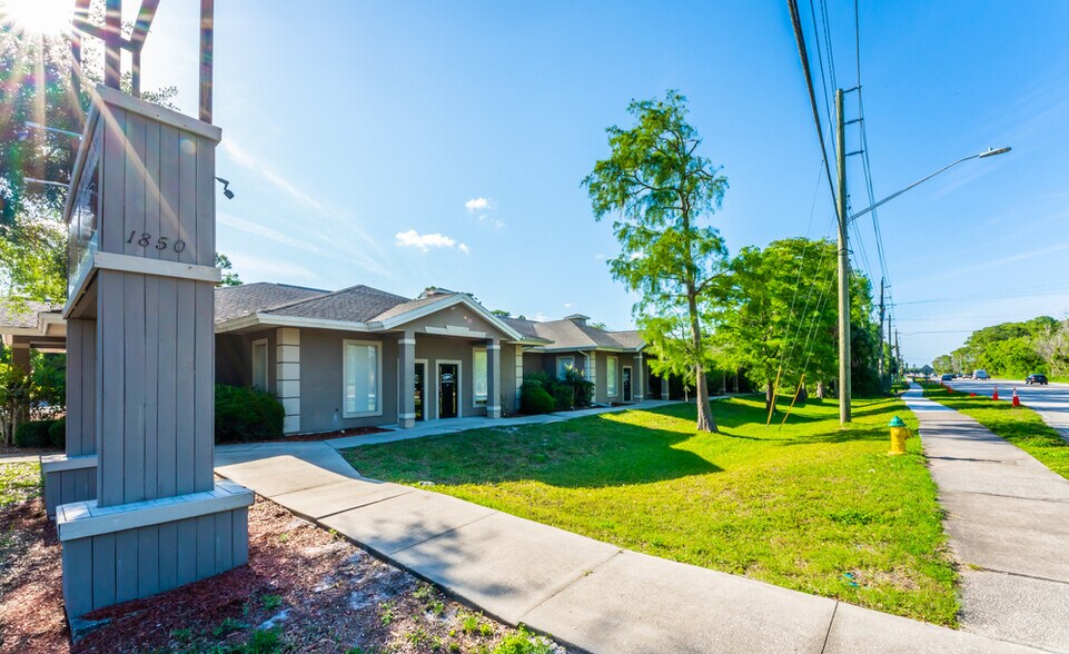 More Photos Of 1850 Clyde Morris Blvd, Daytona Beach Office For Sale