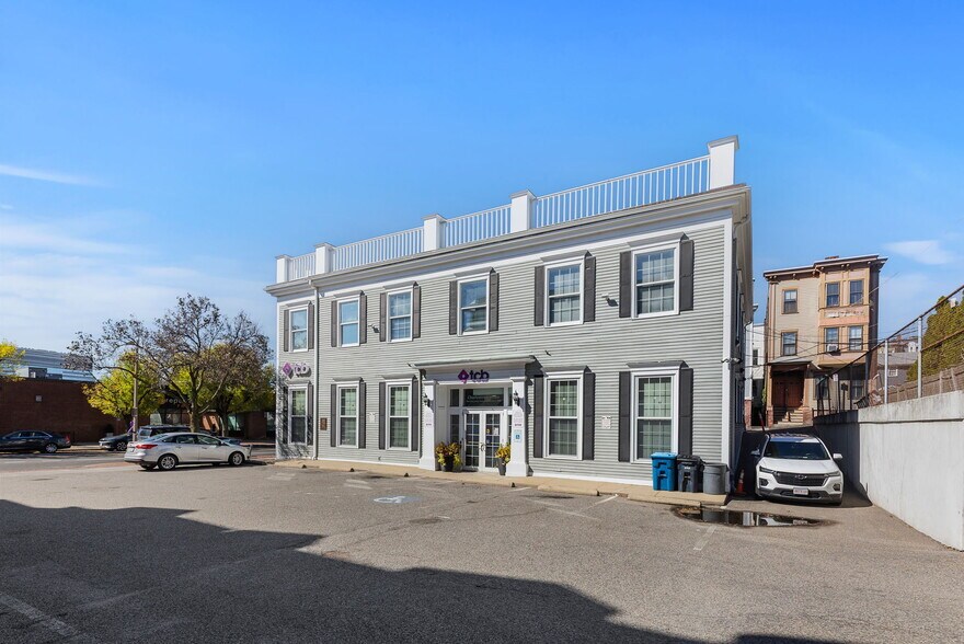 More Photos Of 201 Main St, Boston Office For Lease