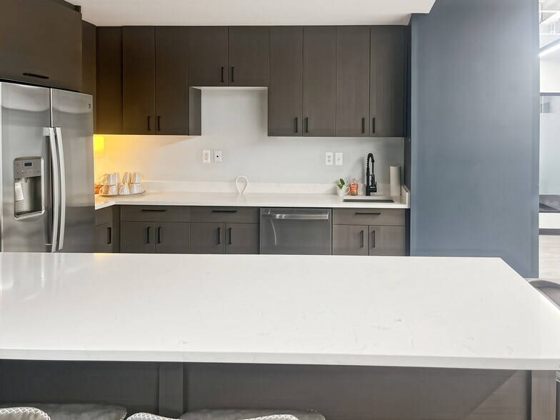 More Photos Of 27301 Dequindre Rd, Madison Heights Coworking Space